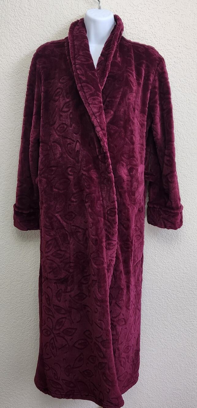 Jasmine Rose Burgundy Plush Robe Small Pockets Pockets Soft Comfy Cozy